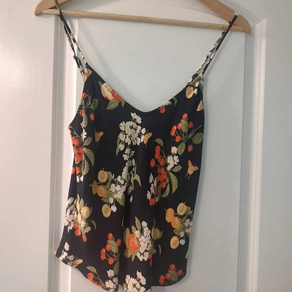 Reformation Top - Picture 2 of 5